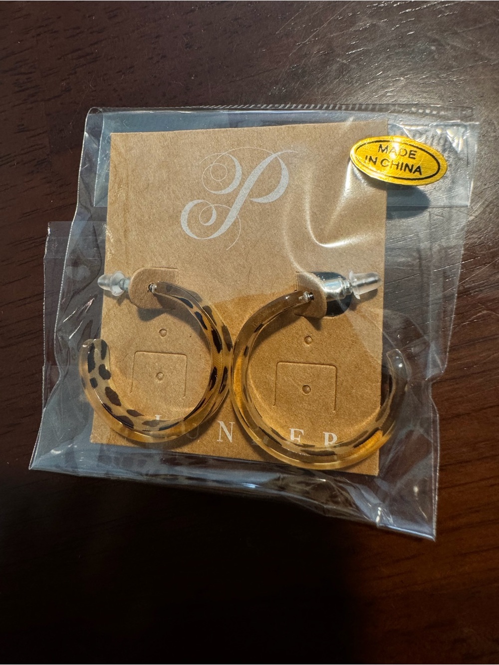 Plunder Tortoiseshell Hoop Earrings in Amber Brown